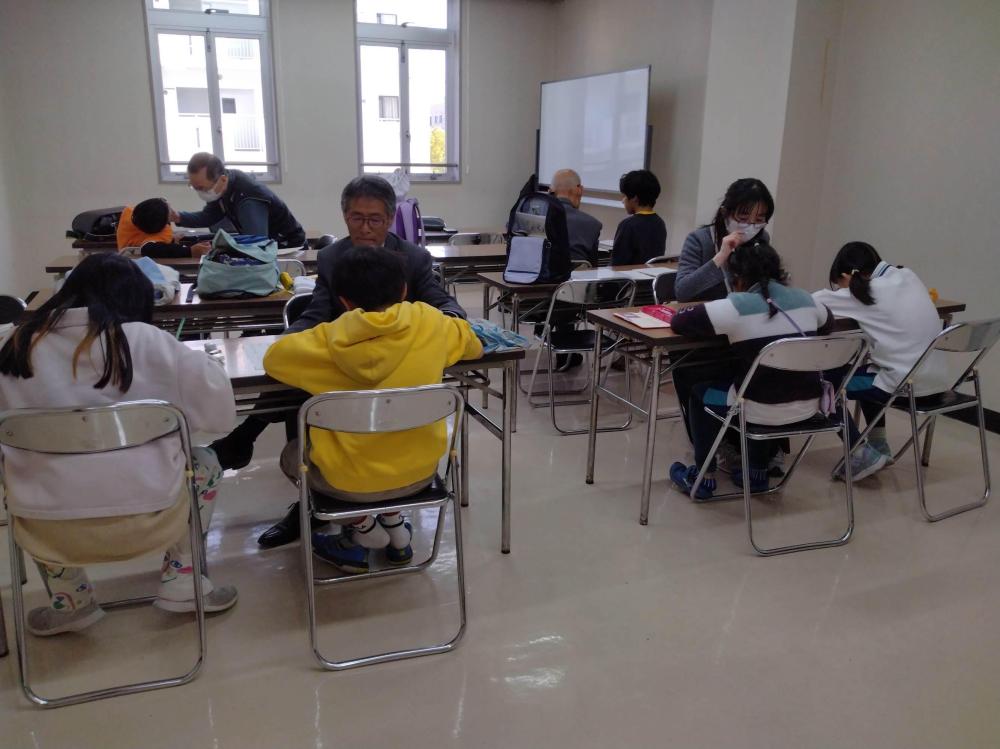 外国につながる子どもたちへの日本語・教科学習支援