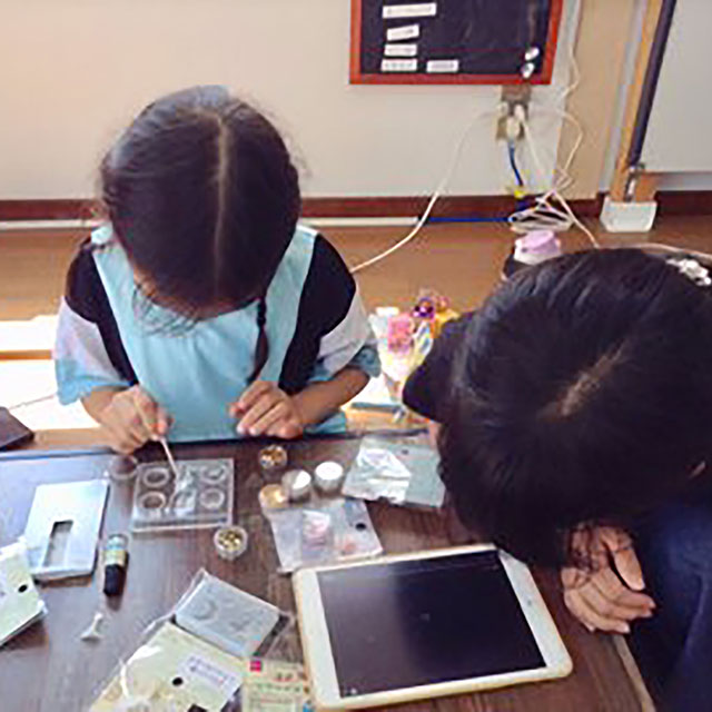 小学校低学年と工作・実験・外遊び